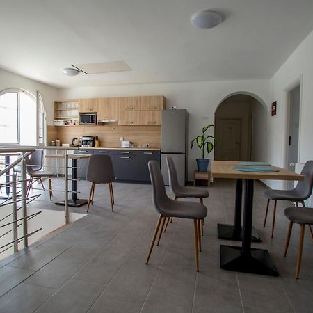 Fonix Design Rooms Debrecen Ngoại thất bức ảnh