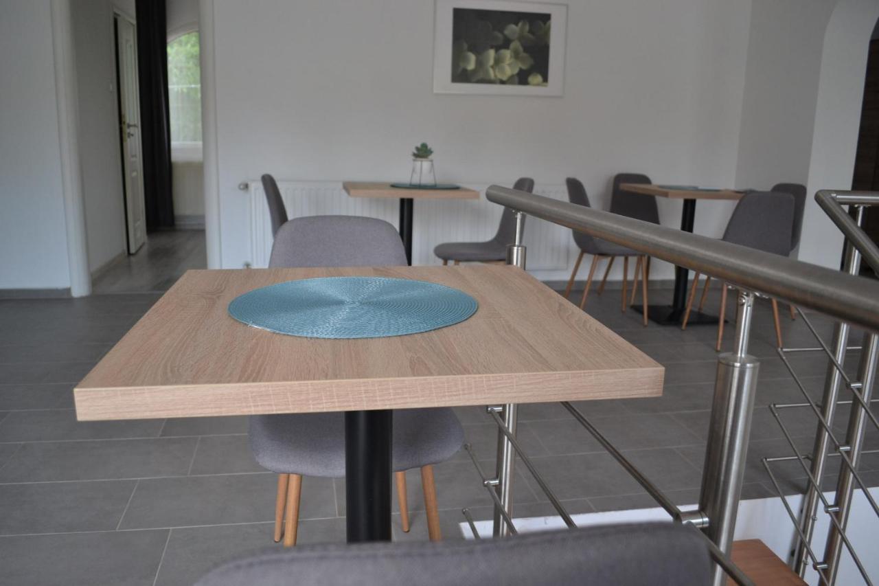 Fonix Design Rooms Debrecen Ngoại thất bức ảnh